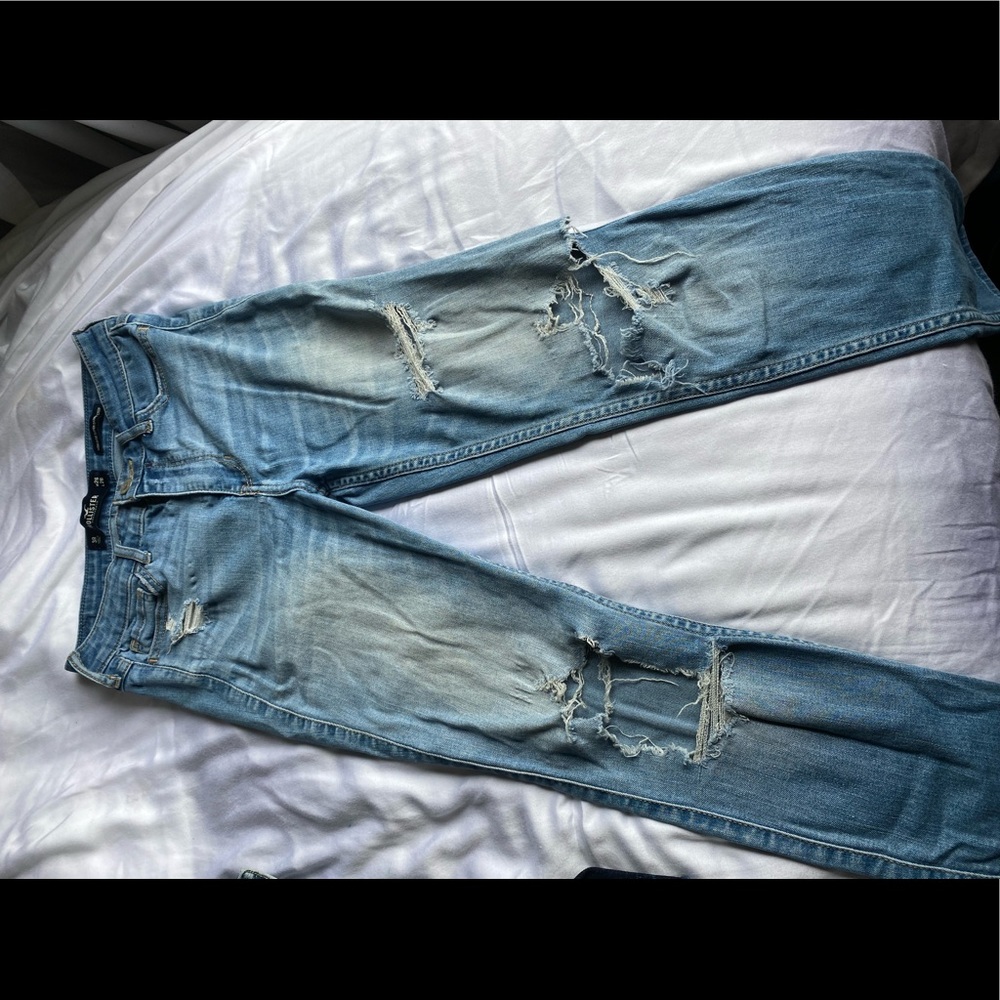 Skinny hollister ripped jeans